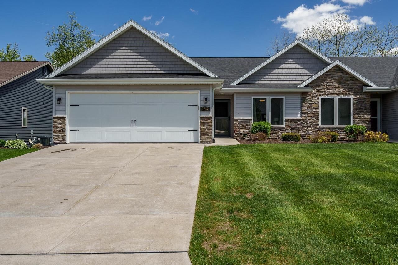Property Photo:  2257 Walnut Street  WI 53511 
