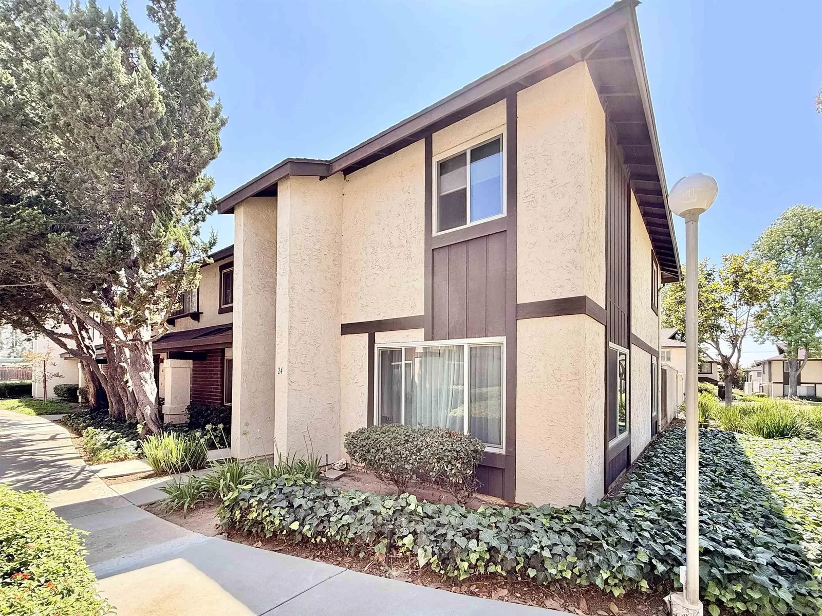 Property Photo:  807 S Mollison Ave 24  CA 92020 