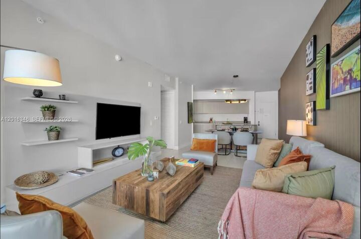 Property Photo:  4111 S Ocean Dr 1610  FL 33019 