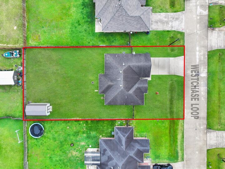 Property Photo:  5435 Westchase Loop  TX 77657 