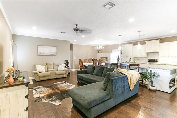 Property Photo:  2439 Augustine Street  LA 70663 