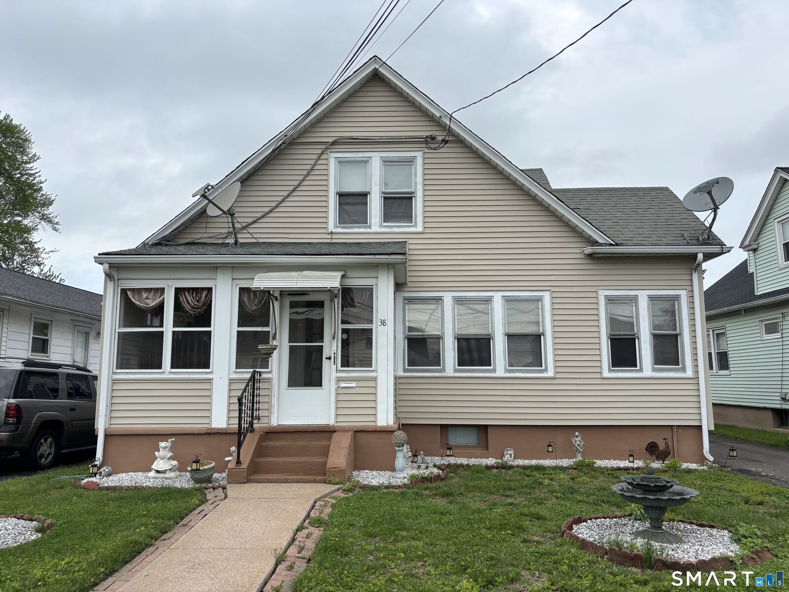 Property Photo:  38 Layton Street  CT 06110 