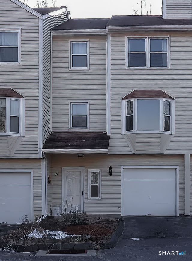 Property Photo:  465 Wolcott Street 11  CT 06010 