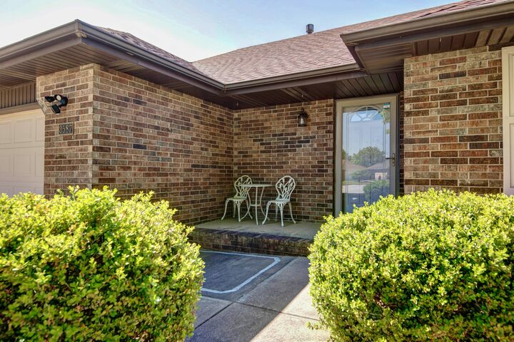 Property Photo: 3587 W Shawnee Place MO 65810