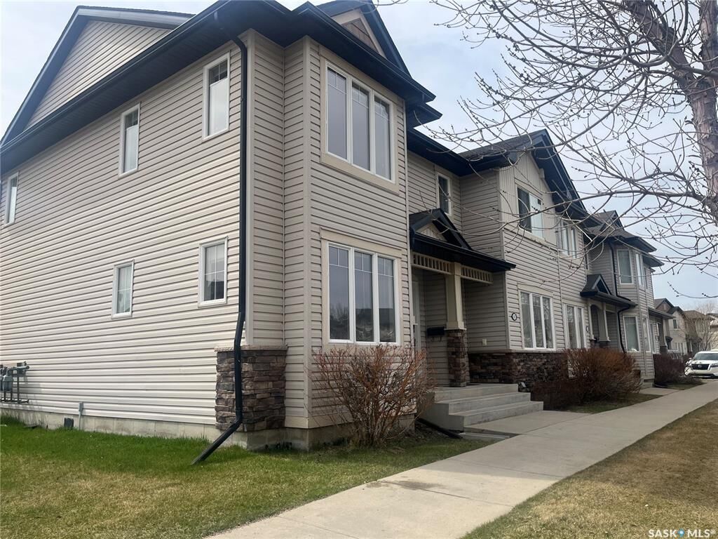 Property Photo: 303 Slimmon Place 207 SK S7V 0A8