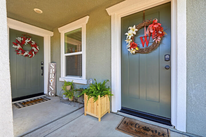 Property Photo: 401 River Street CA 93274