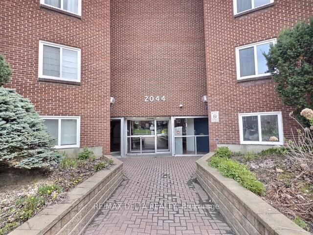 Property Photo: 2044 Arrowsmith Drive 105B ON K1J 7V8