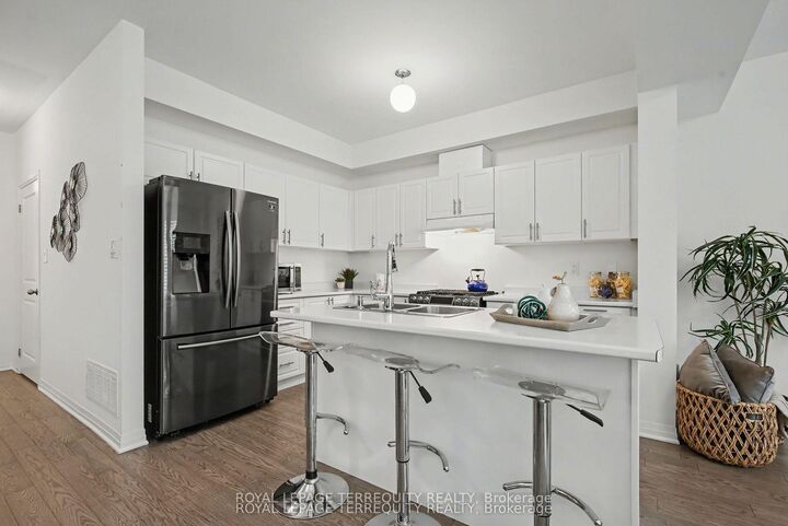 Property Photo: 39 Crows Nest Lane ON L1C 4A9
