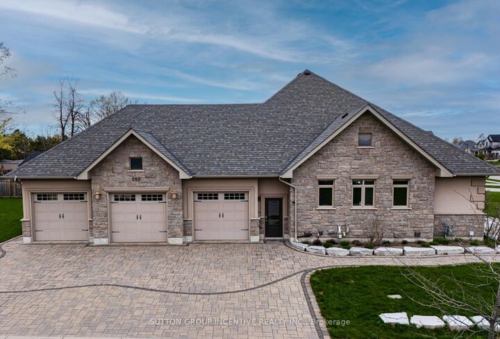 Property Photo: 260 Sunnybrae Avenue ON L9S 1J1