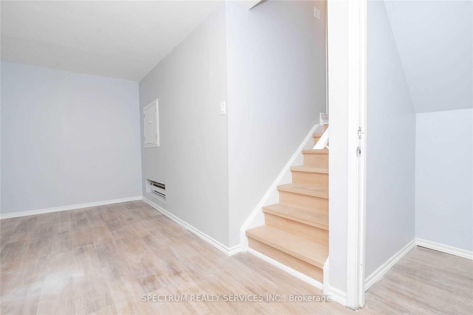 Property Photo: 197 Milestone Drive 68 ON L4G 3M2