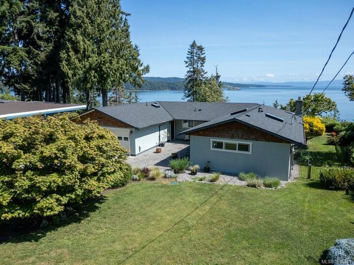 Property Photo:  5041 Seaview Dr  BC V0R 1G0 