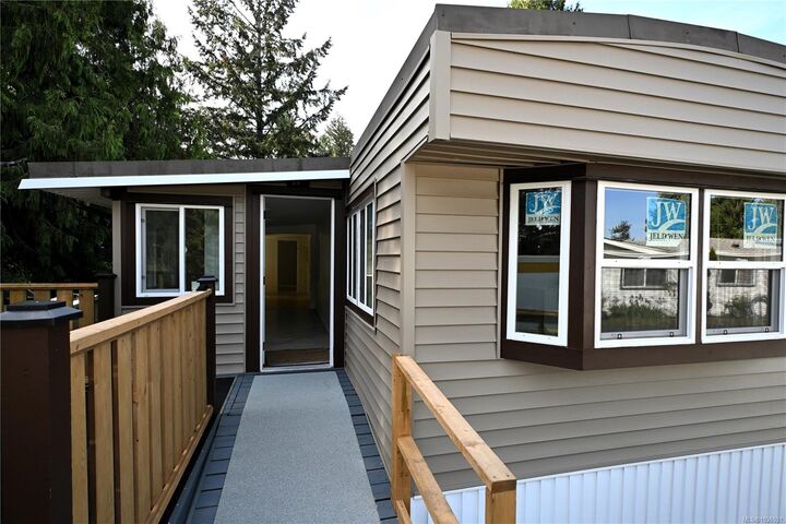 Property Photo:  1000 Chase River Rd 55  BC V9R 6L9 