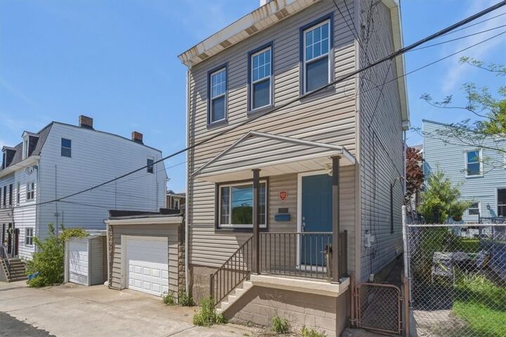Property Photo:  3914 Clement Way  PA 15224 