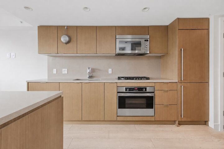 Property Photo: 112 E 13th Street 408 BC V7L 0E4