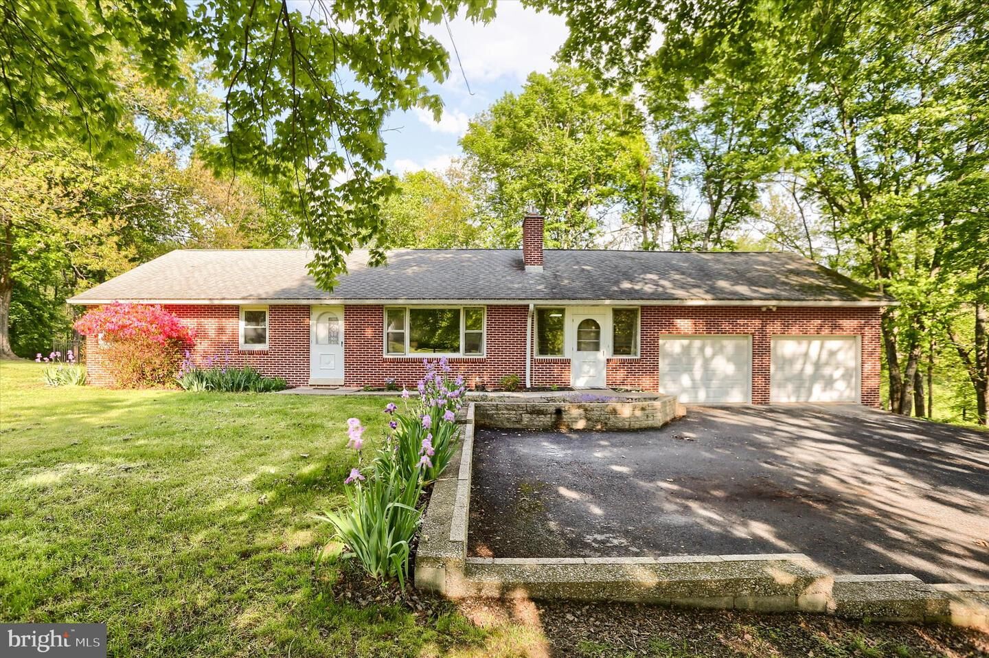 Property Photo:  1401 La Carr Lane  PA 17018 