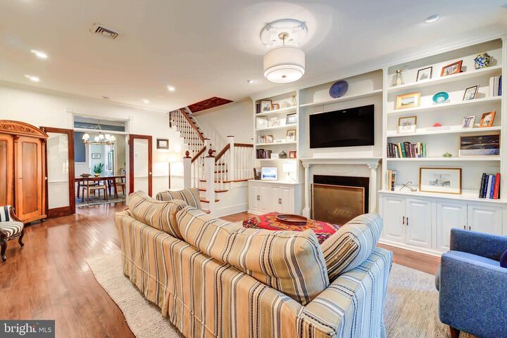 Property Photo:  162 Tennessee Avenue NE  DC 20002 