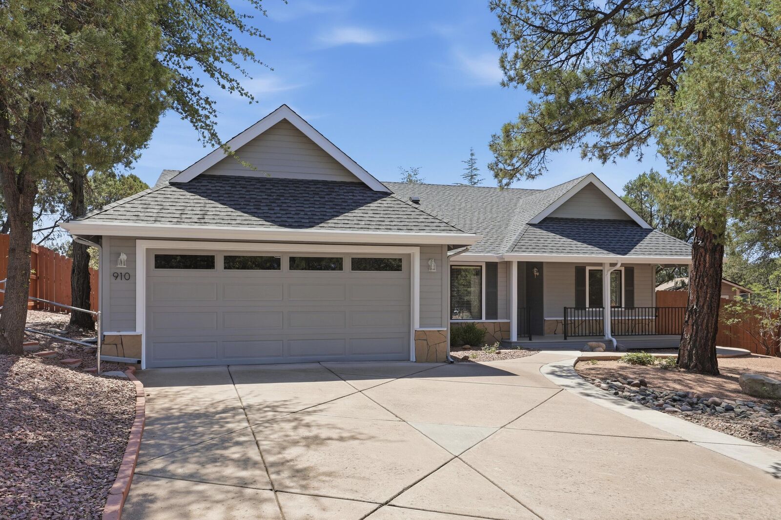 Property Photo:  910 W Wagon Trail  AZ 85541 