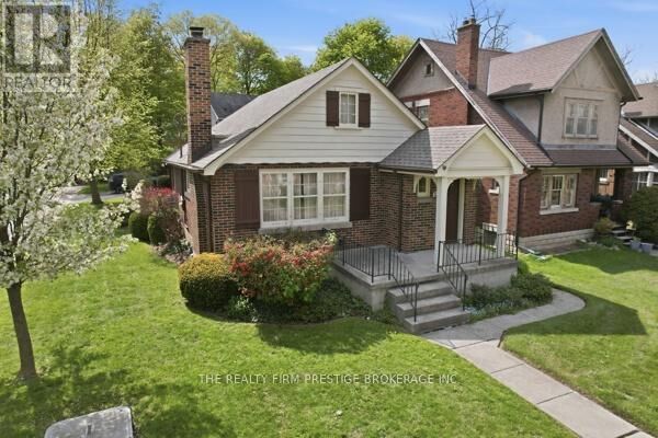 Property Photo:  25 Carfrae Crescent  ON N6C 4A8 