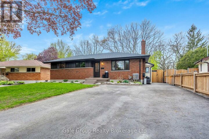 Property Photo:  9 Strathcona Drive  ON N5W 1P7 