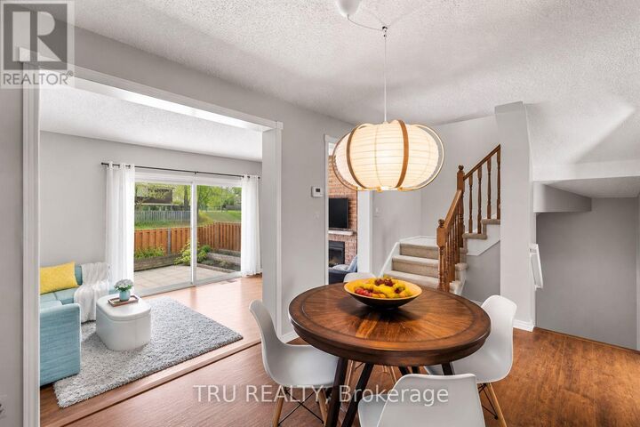 Property Photo:  1120 Chimney Hill Way  ON K1J 8Z6 