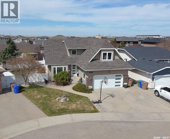 Property Photo:  6954 Maple Brook Crescent  SK S4X 4J2 
