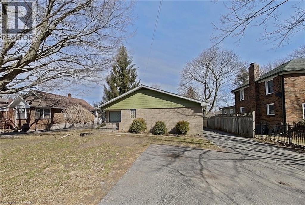 Property Photo:  634 St Andrew Street  ON N0A 1N0 