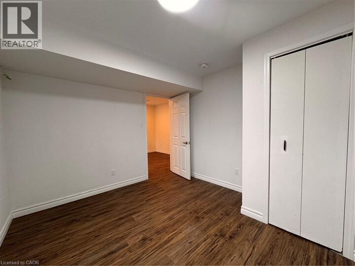 Property Photo:  28 Mulberry Lane Lower  ON N2L 5L5 