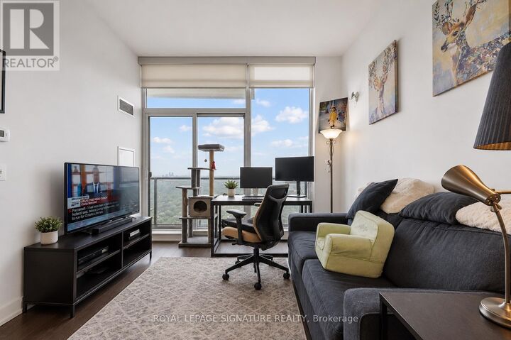 Property Photo:  36 Park Lawn Road 4304  ON M8V 0E5 