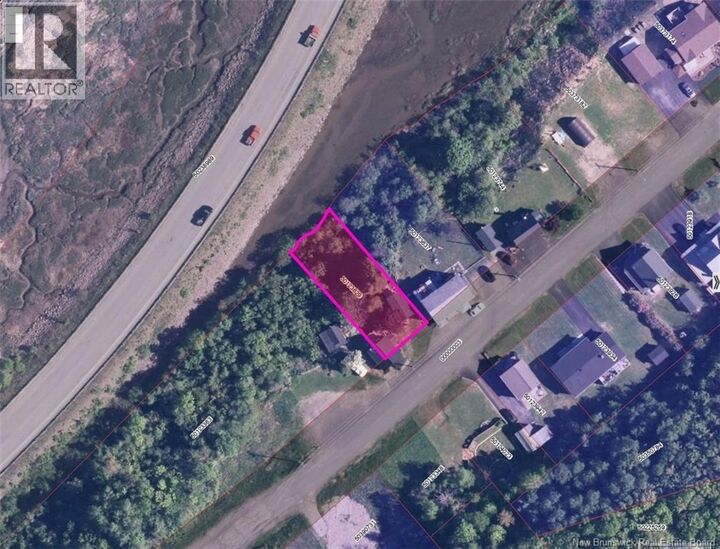Property Photo:  61 Sunset Drive  NB E3N 1S4 