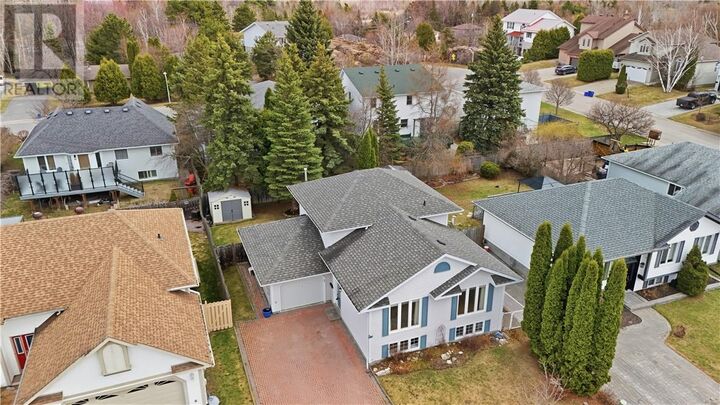 Property Photo:  50 Pond Hollow Drive  ON P3E 6B9 