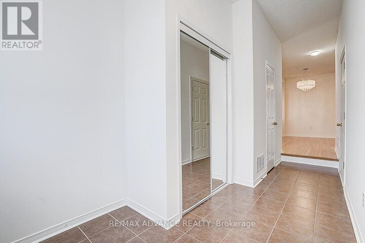 Property Photo:  137 Laramie Crescent  ON L6A 0R1 