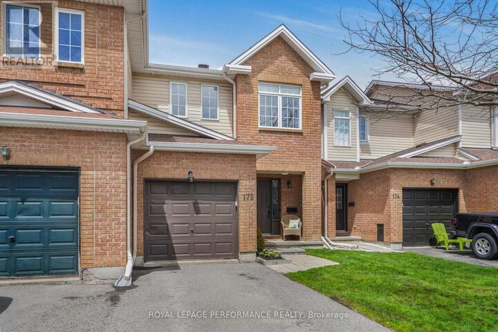 Property Photo:  172 Colliston Crescent  ON K1V 2J5 
