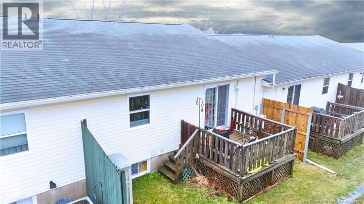 Property Photo:  23 Meadow Wood Gardens  NB E2M 5T1 