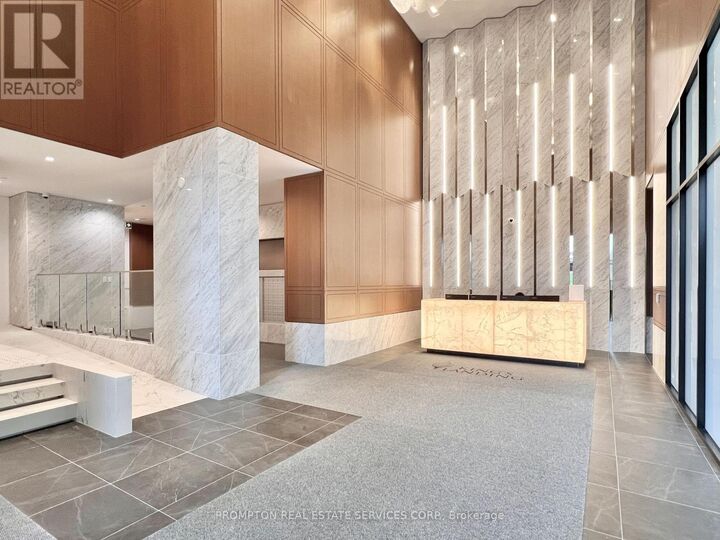 Property Photo:  68 Esther Shiner Boulevard 563  ON M2K 0J6 
