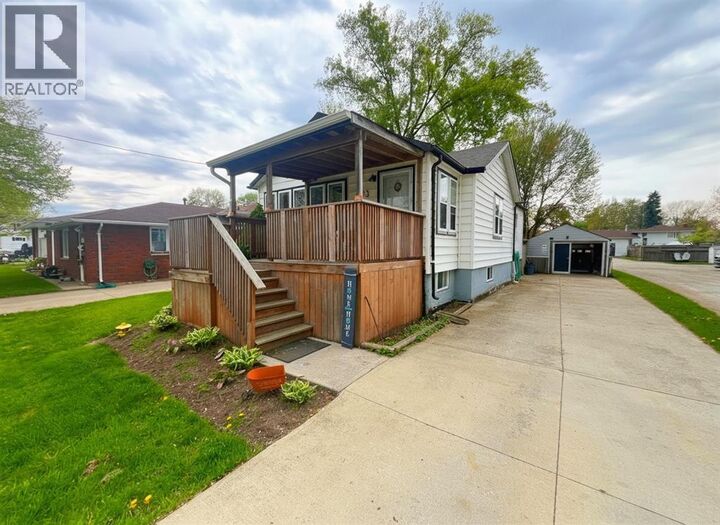 Property Photo:  993 Murphy Road  ON N7S 2Y3 