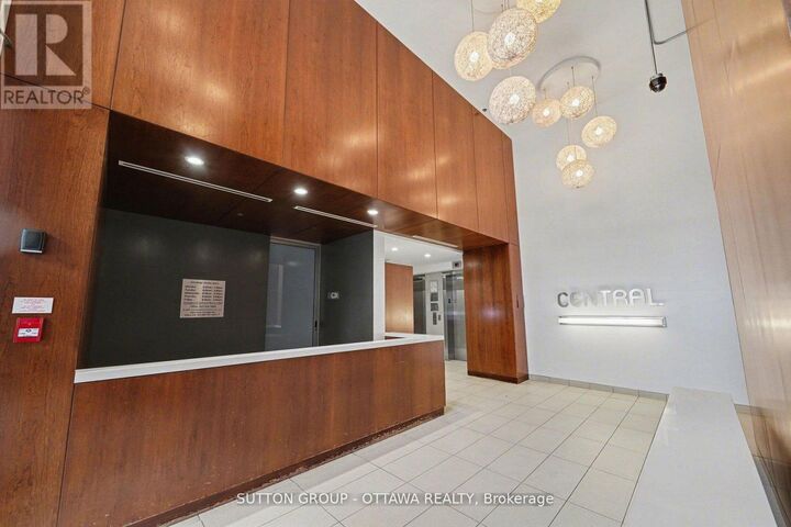 Property Photo:  354 Gladstone Avenue 323  ON K2P 0R4 