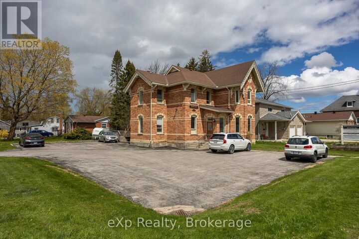 Property Photo:  708 16th Street East  ON N4K 1Y9 
