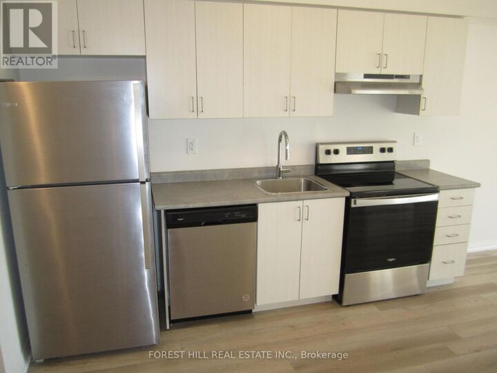 Property Photo:  8010 Kipling Avenue 311  ON L4L 0M5 