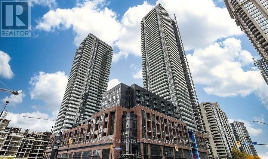 Property Photo:  430 East Square One Drive East 506  ON L5B 0L6 