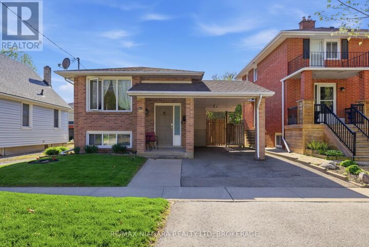 Property Photo:  31 Mildred Avenue  ON L2R 6J2 