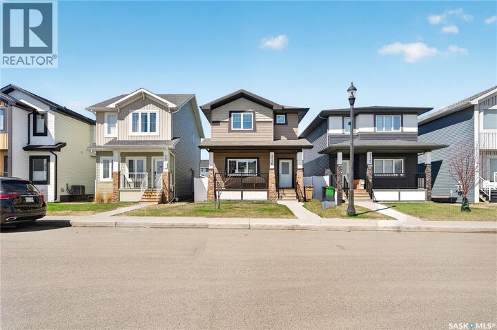 Property Photo:  3136 Crosbie Crescent  SK S4V 3S2 
