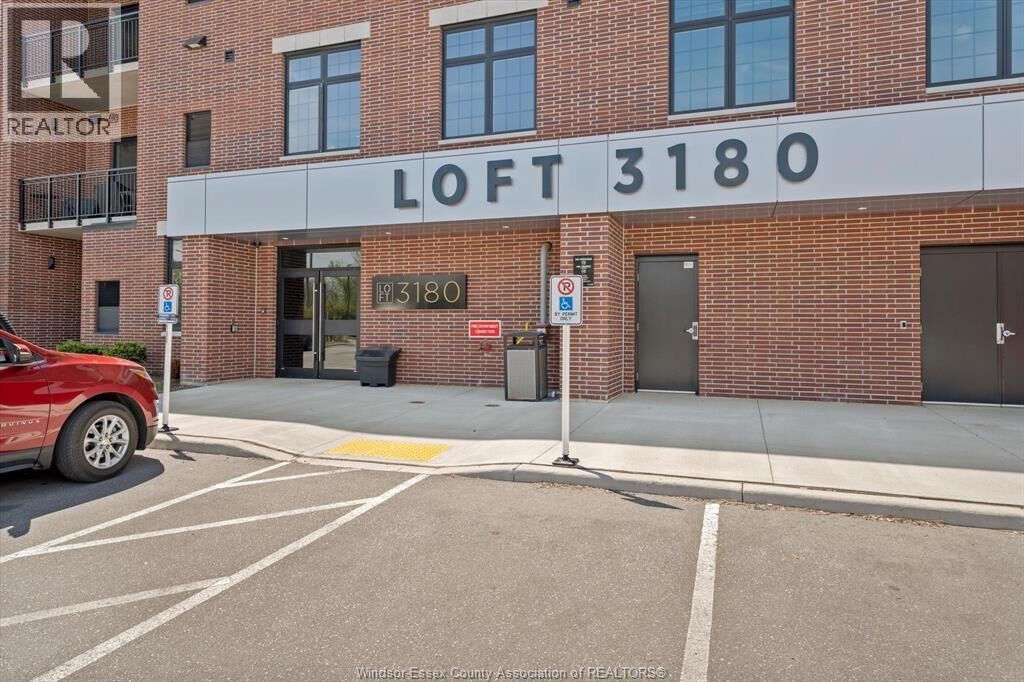 Property Photo:  3180 Meadowbrook Lane 218  ON N8T 0B4 