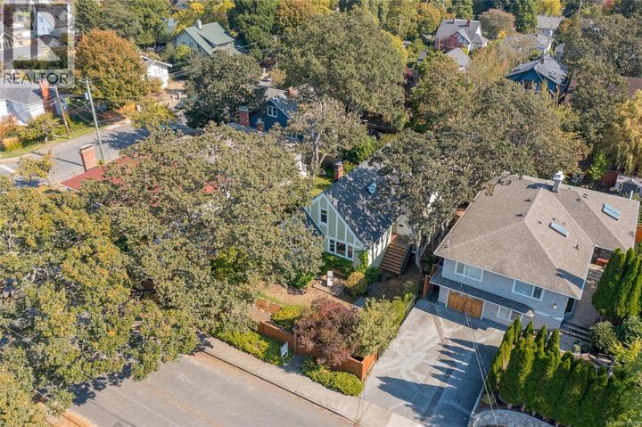 Property Photo: 1959 Hampshire Road BC V8R 5T9