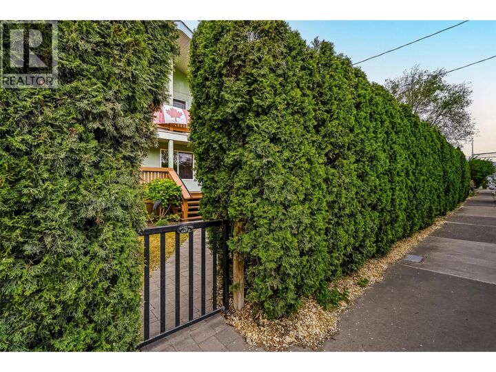 Property Photo:  1127 Columbia Street  BC V2C 2W3 
