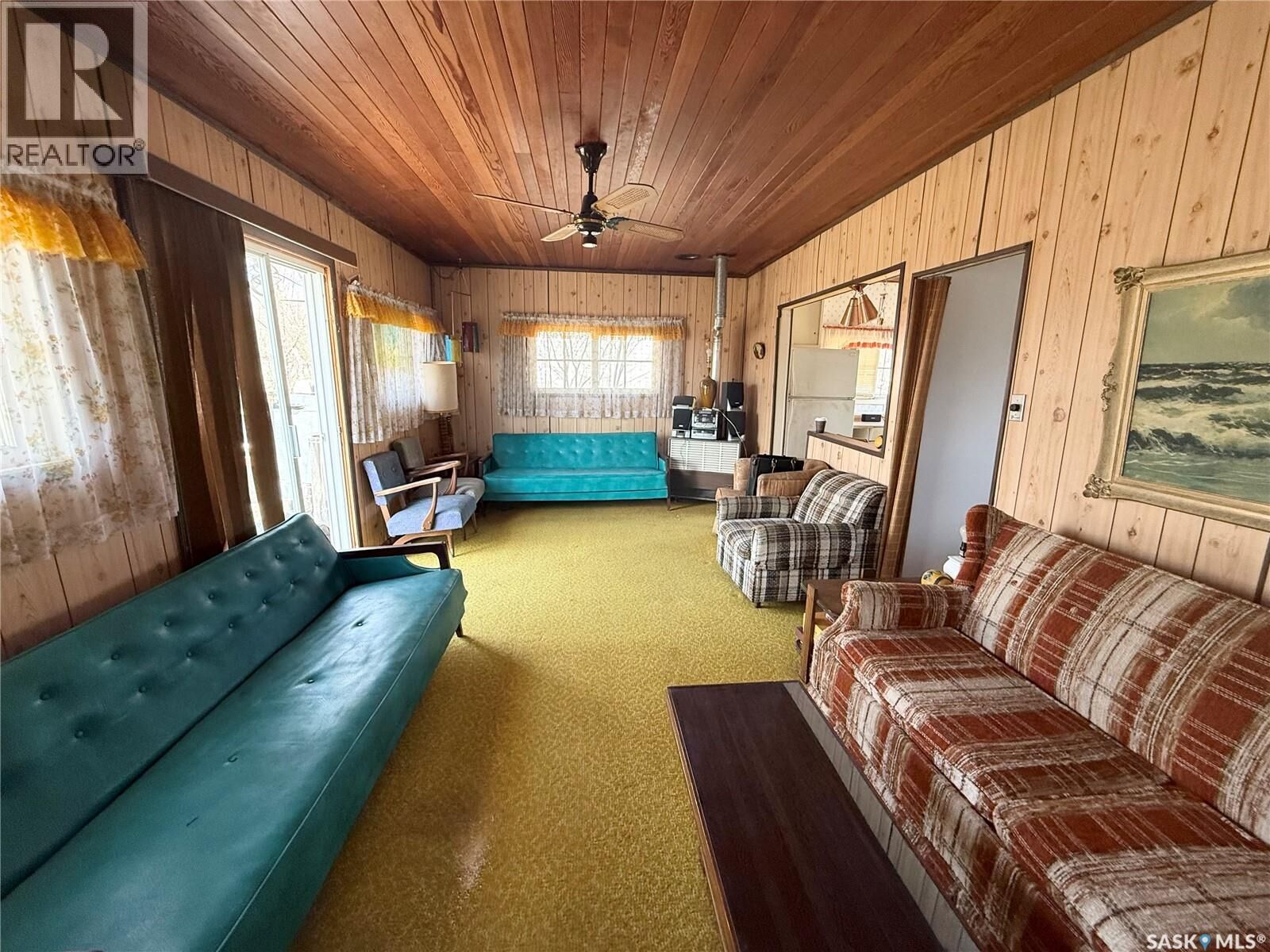 Property Photo:  407 Idylewylde Avenue  SK S0G 4L0 