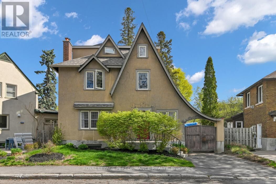 Property Photo:  9 Mutchmor Road  ON K1S 1L4 