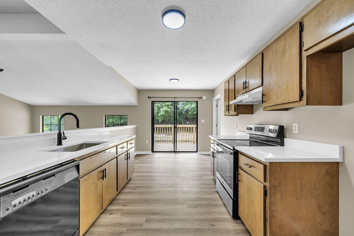 Property Photo: 5998 Creekside Circle FL 32536