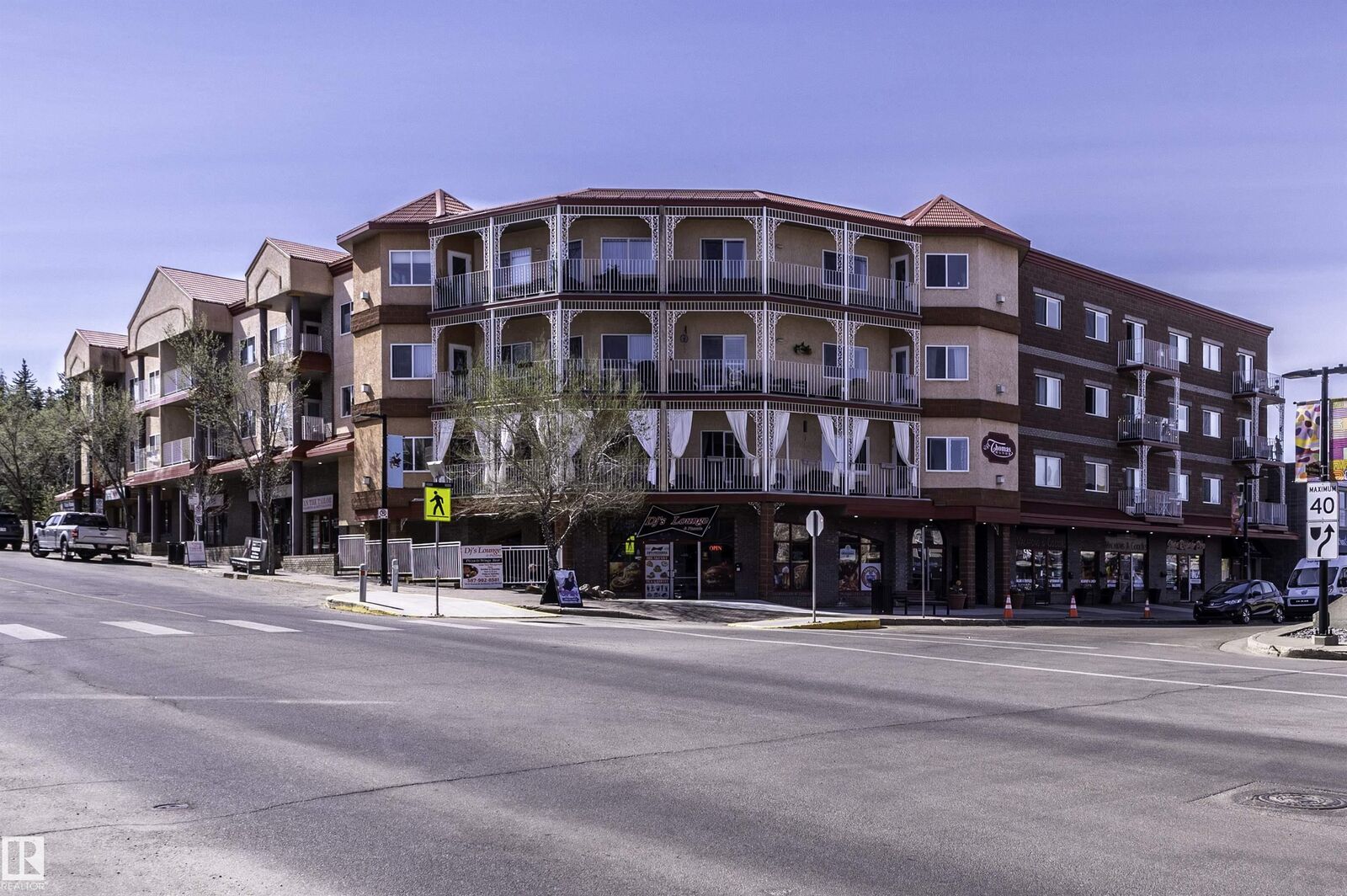 Property Photo:  50 St Thomas Street 404  AB T8N 6K8 