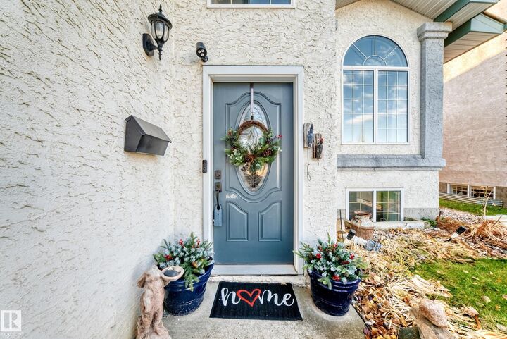 Property Photo:  1619 Welbourn Cove Cove NW  AB T6M 2M5 