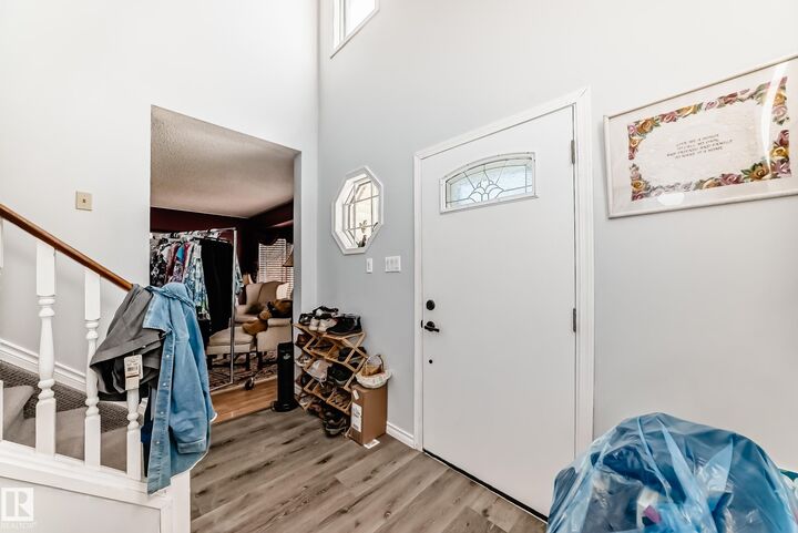 Property Photo:  3923 149 Street NW  AB T6R 1J7 